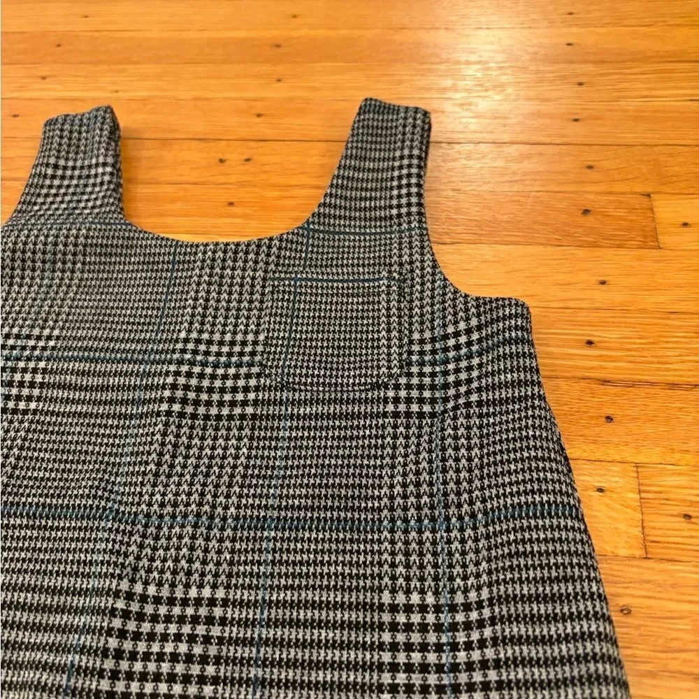 Old Navy black grey plaid sleeveless dress